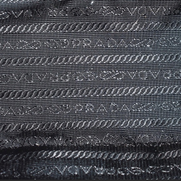 ♥️PRICE DROP l♥️Prada gorgeous bag, brand new - Picture 10 of 12